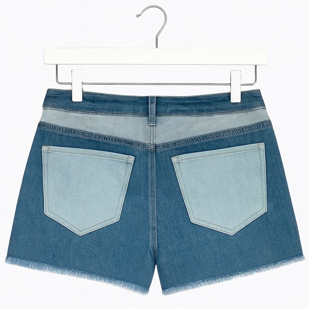 Junior’s SO patchwork high rise shortie shorts. Size 11 - 30” waist, 2.5" Inseam - Picture 2 of 3